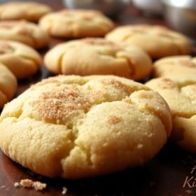 Classic Snickerdoodle Cookies: Soft & Sweet Cinnamon Treats