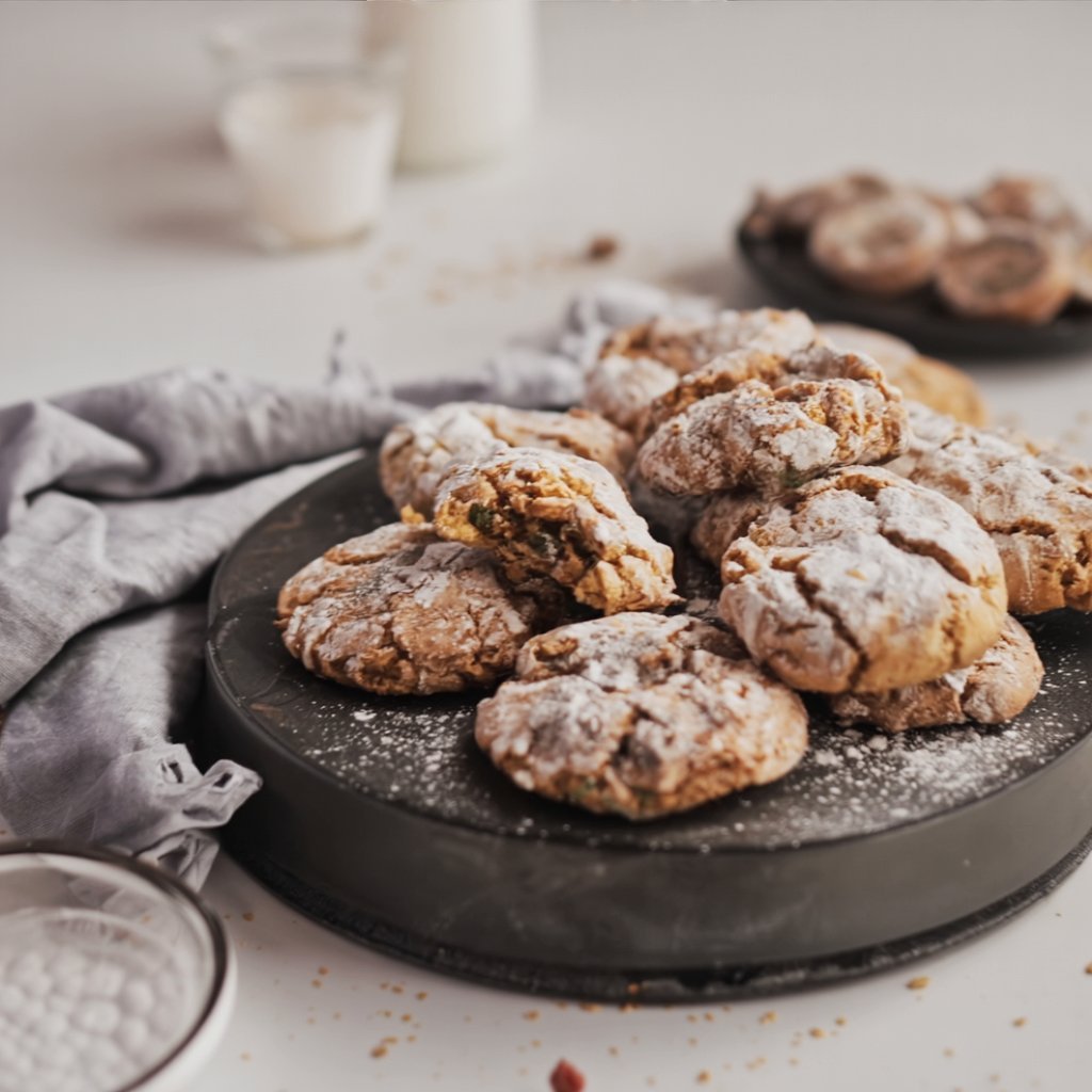 Pistachio Crinkle Cookies